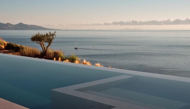 On The Rocks 2 Bedroom Villa