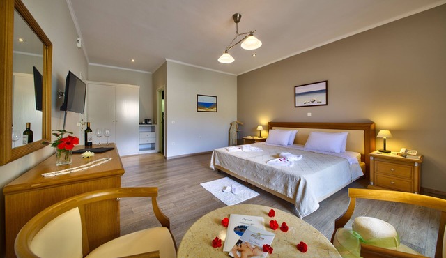 Paxos Club Resort & Spa