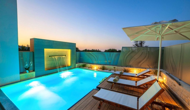 Perla Villas | 2 Private Heated Swimming Pools
