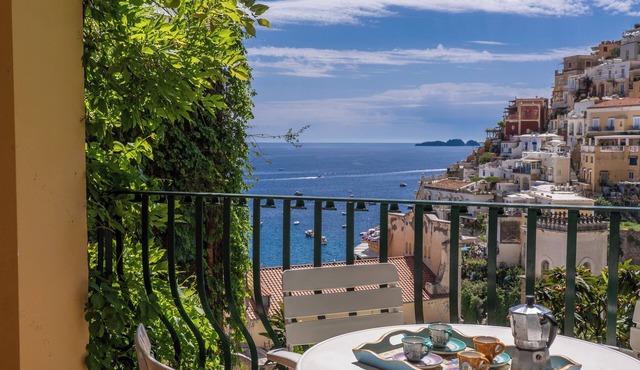 Positano: Casa Ligea-in a beautiful old villa, in the heart of Positano in Positano
