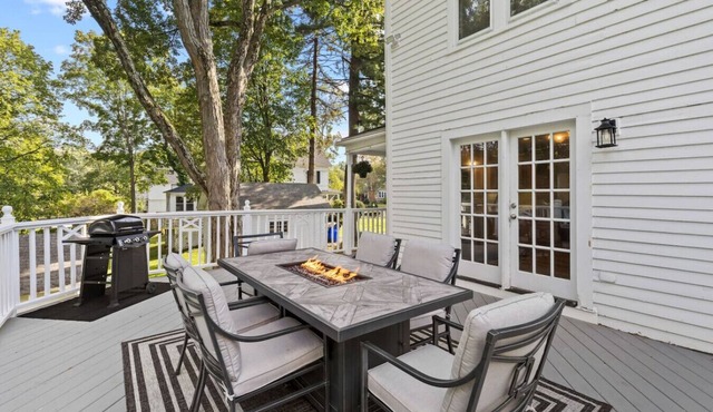 Prime West Hartford Center Location: Historic Gem in West Hartford
