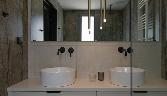 Pyxis Villa, Family Friendly with Heated Pool