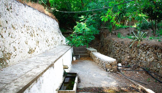 Rias's Place in Kalamiós