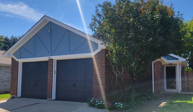 Romantic Get-Away Located Central to Shopping, Dining & Entertainment! in Fort Worth