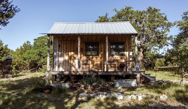 Rustic Off-the-Grid Cabin near Ample Outdoor Recreation in Harper, Texas in Harper