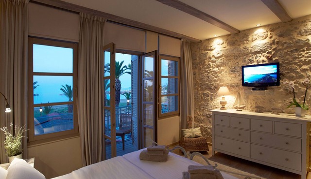 "Sea View" family apt at "Casa Maistra Residence", old town central promenade