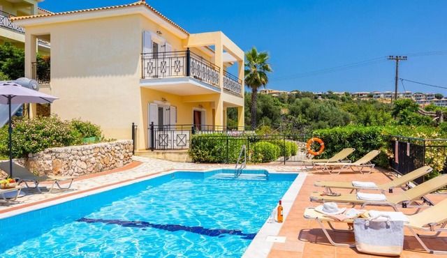 Skala Villa Yellow - Three Bedroom Villa, Sleeps 6