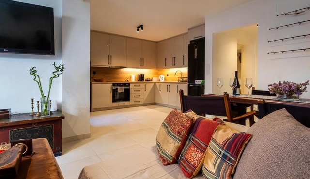 Solon Residence