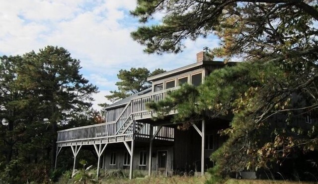 Spacious Multi-Level Contemporary Home (1677) in Wellfleet