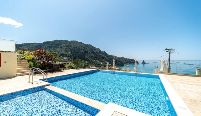 Studio Apartment "Mazis Studio B2" with Sea View, Balcony & Wi-Fi