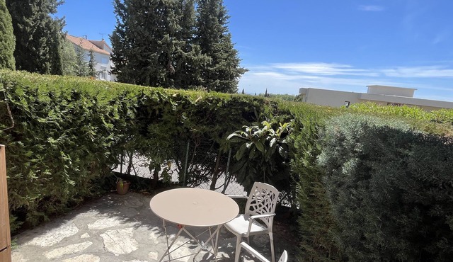 Studio Avec Terrasse, à Vence in Vence