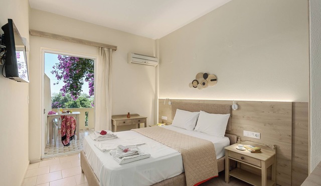 Sunrise Hotel & Apartments