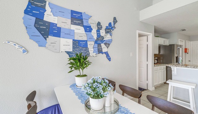 Swim & Unwind: Pet-Friendly Home in Spring! in Spring