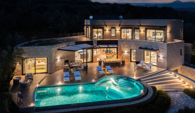 The Olive Retreat Villa pool treehouse sleeps 10