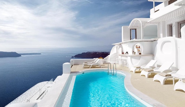 Tholos Resort