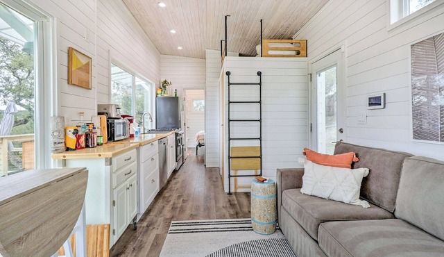 Updated Texas Tiny Home Rental on Lake Travis in Spicewood