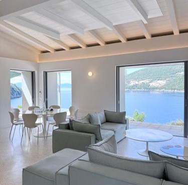 Villa A Private Waterfront Escape
