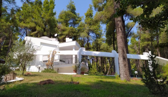 Villa Angie