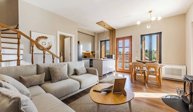 Villa Bora No.7 | Belvedere Korça by PikHost