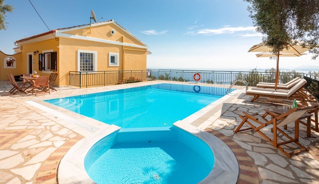 Villa Kalithea: Superb sea views, private pool, WiFi, A/C