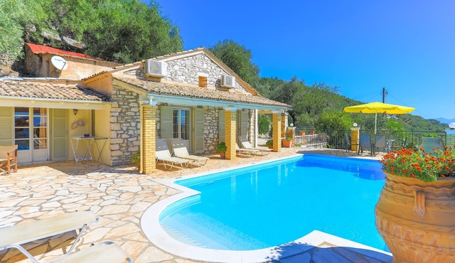 Villa Kefalaki: Superb sceneries and views, private pool