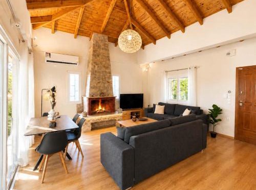 Villa Mare Lechaio - A Beachside Hideaway