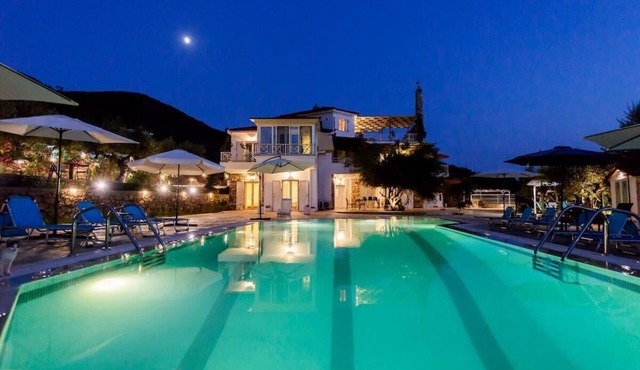 Villa Needa's - Eros Loft with Infinity Pool