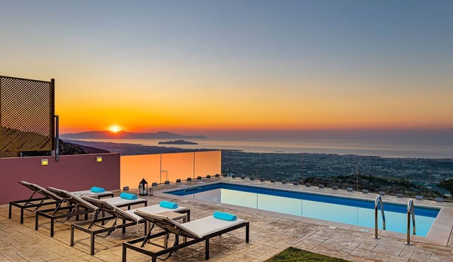 "Villa Nektar" mit privatem Pool by Interhome