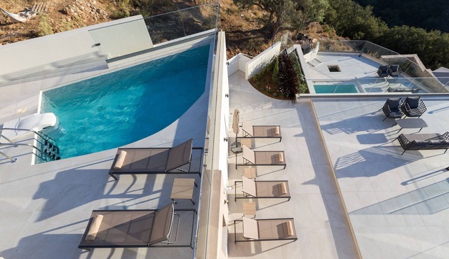 Villa Santa Irini 2 - With Heated Pool