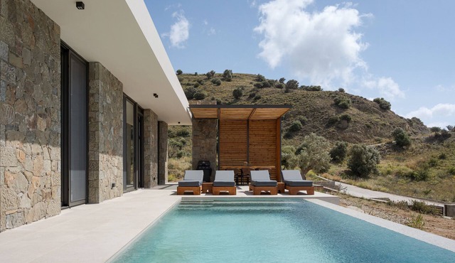 Villa Sunrise with Sea View, Saint George Horizon Villas
