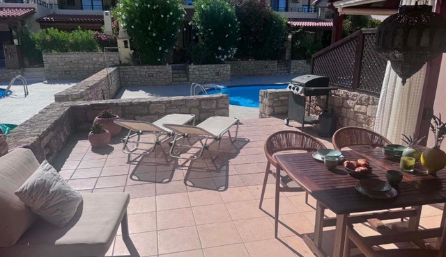 Villa Tone- velutstyrt villa med privat basseng og BBQ