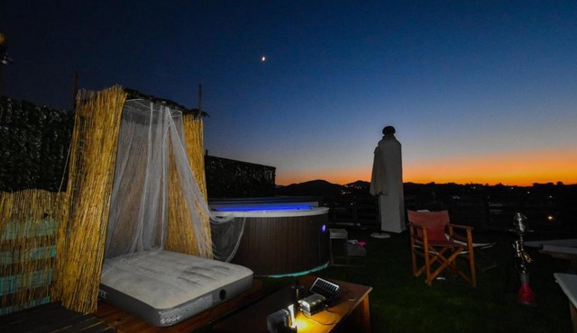 Villa Yacht Prive Jaccouzi and Pool in Galatás