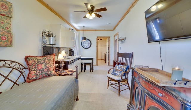 Wagoner Vacation Rental Studio ~ 3 Mi to Marina! in Wagoner
