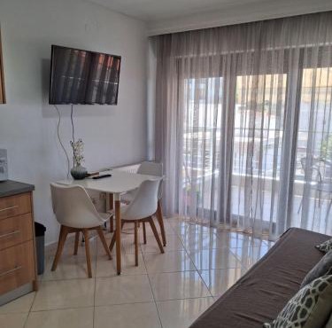 Work of Art apartment in Nea Michaniona