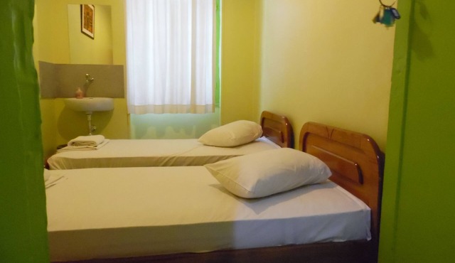 Zeus Hostel