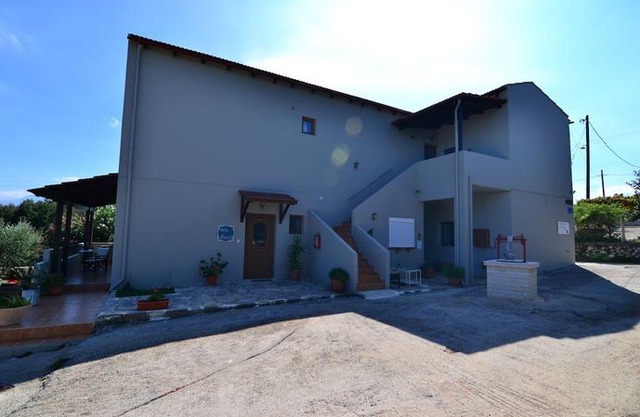 Elianthos Villas