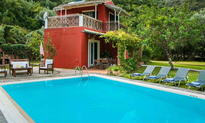 Mikros Gialos Villa | 2 bedroom Villa, sleeps 4 in Mikros Gialos with Pool, Air Con and WiFi