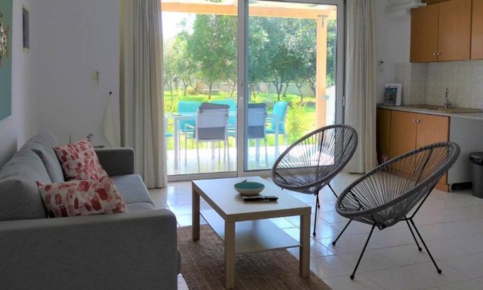 Kalamaki Apartment | Kalamaki Plaza Apartments 'psari'