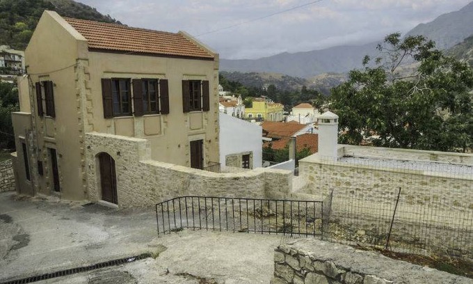 Argyroupoli House | Lappa