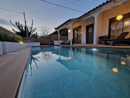 Poros Villa | Orsalia villa wellness