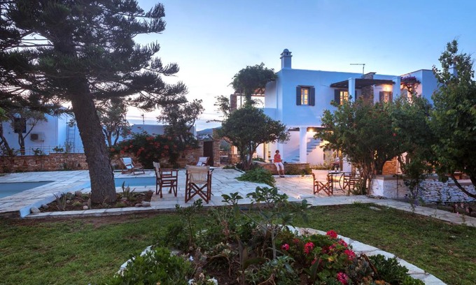 Agios Romanos House | Romano garden house - land tales