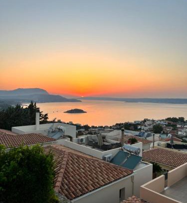 Plaka House | Villa Petaloúda