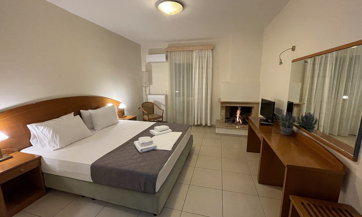 Vrahati House | Corinthian Village
