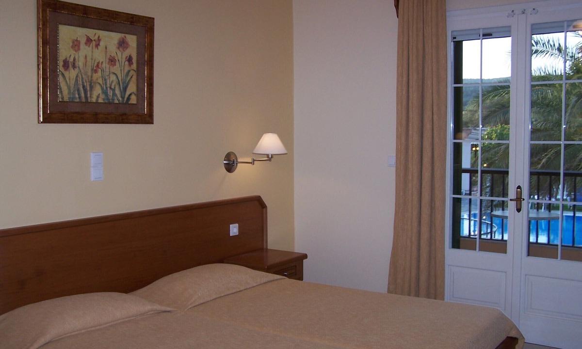 Agios Stefanos Avliotes Apartment | Perros Hotel
