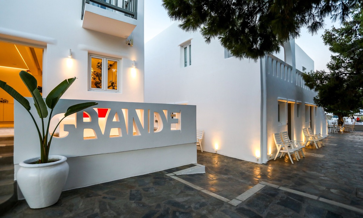 Platis Gialos Hotel | Casa Grande