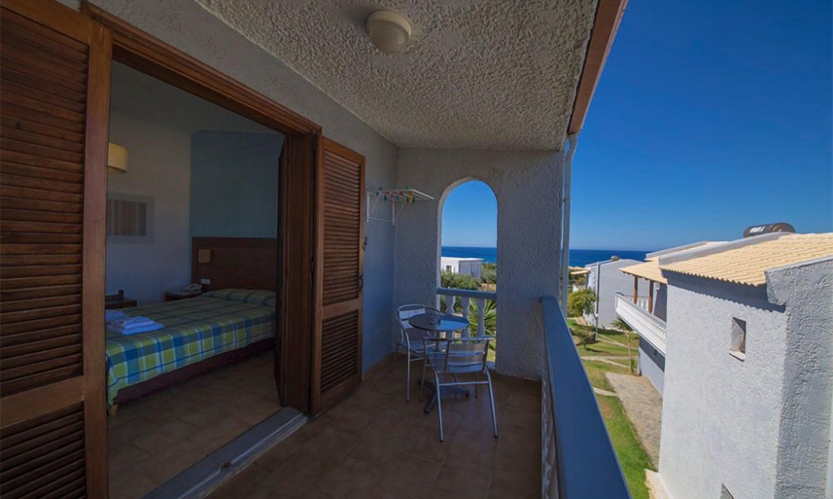Petrochori Hotel | Navarone