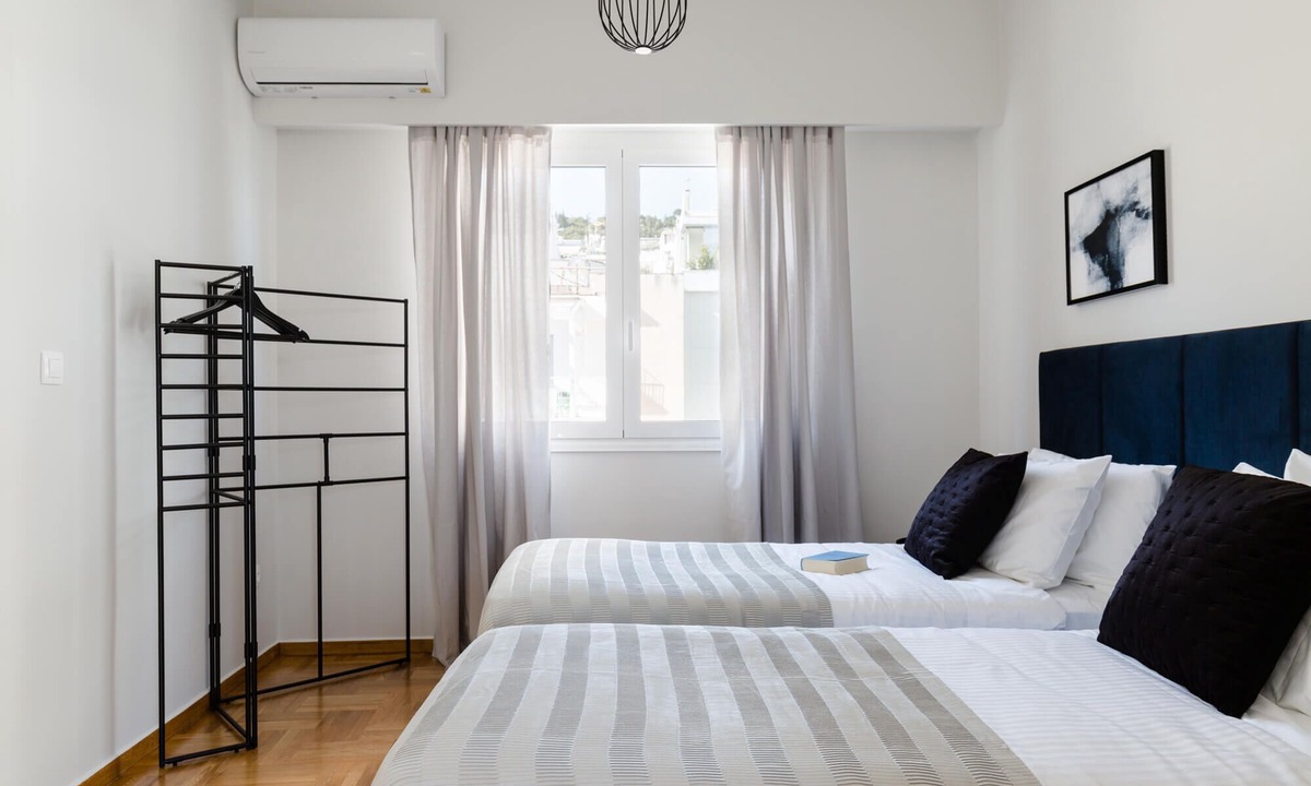 Kolonaki Apartment | Elegant Luminous 3BD Apartment in Kolonaki