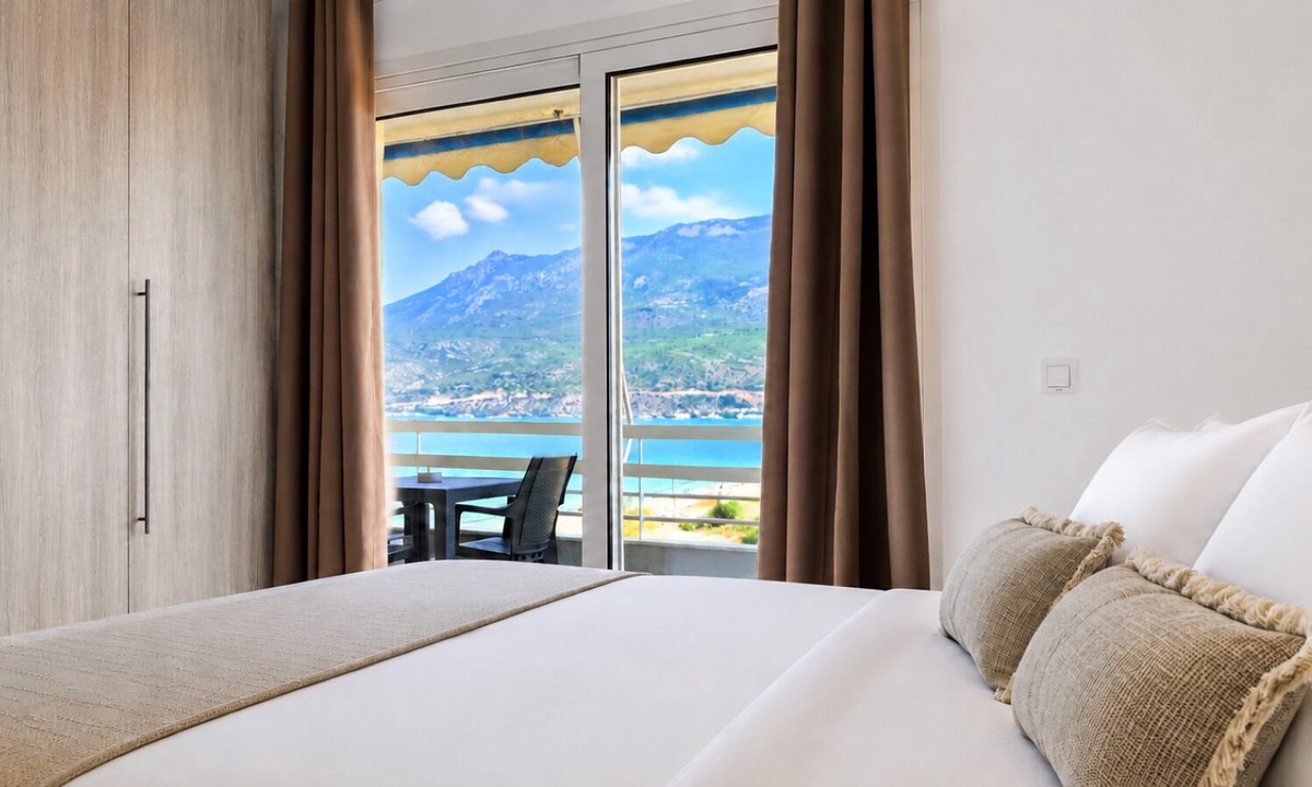 Loutraki Apartment | ESPERIDES PEARL LUXURY SEAVIEW APARTMENT BY DM HOSPITALITY