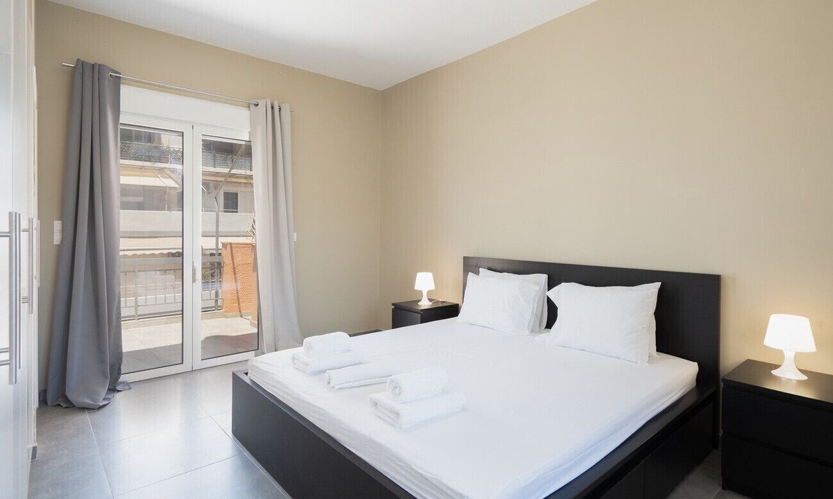 Neos Kosmos Apartment | LIV - Sunny Penthouse Near Acropolis