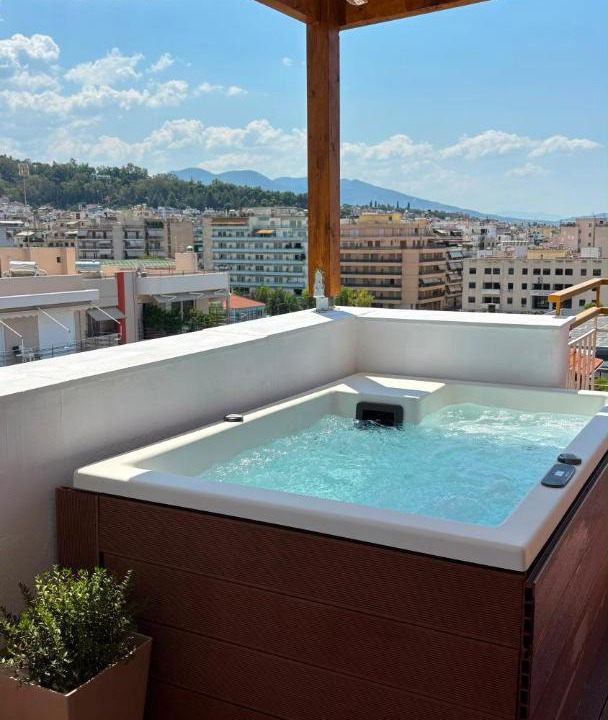 Zavlani Apartment | The Boheme Loft - Heated Jacuzzi and Sea View